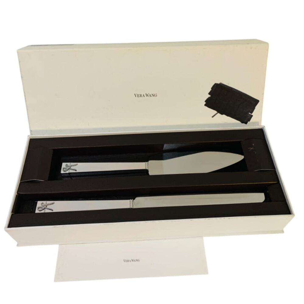 Love Knots Vera Wang‎ Wedgwood Cake Serving Set in Box 2 Piece